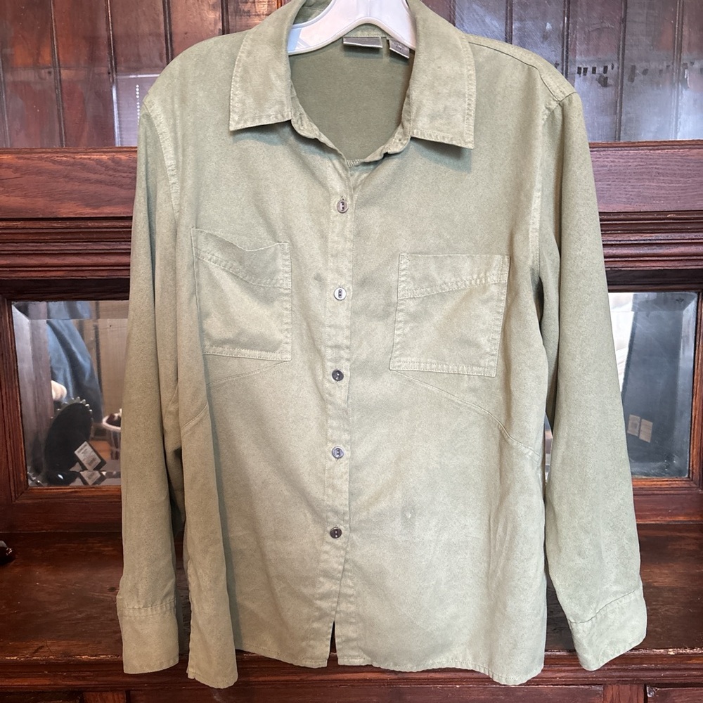 Vintage green button up